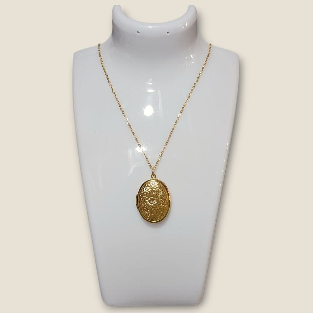 New‎ Gold Floral Textured Oval Locket Necklace Whimsy Artsy